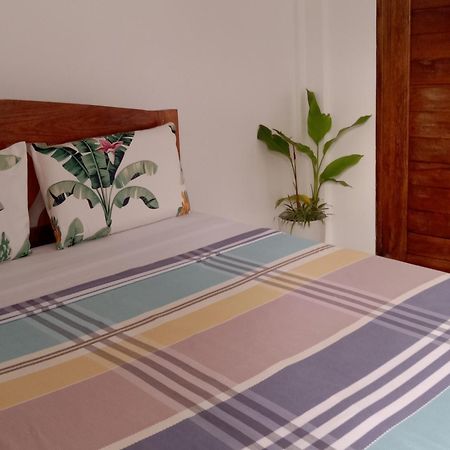Vincent Lloyd'S Guestroom San Vicente  Bagian luar foto