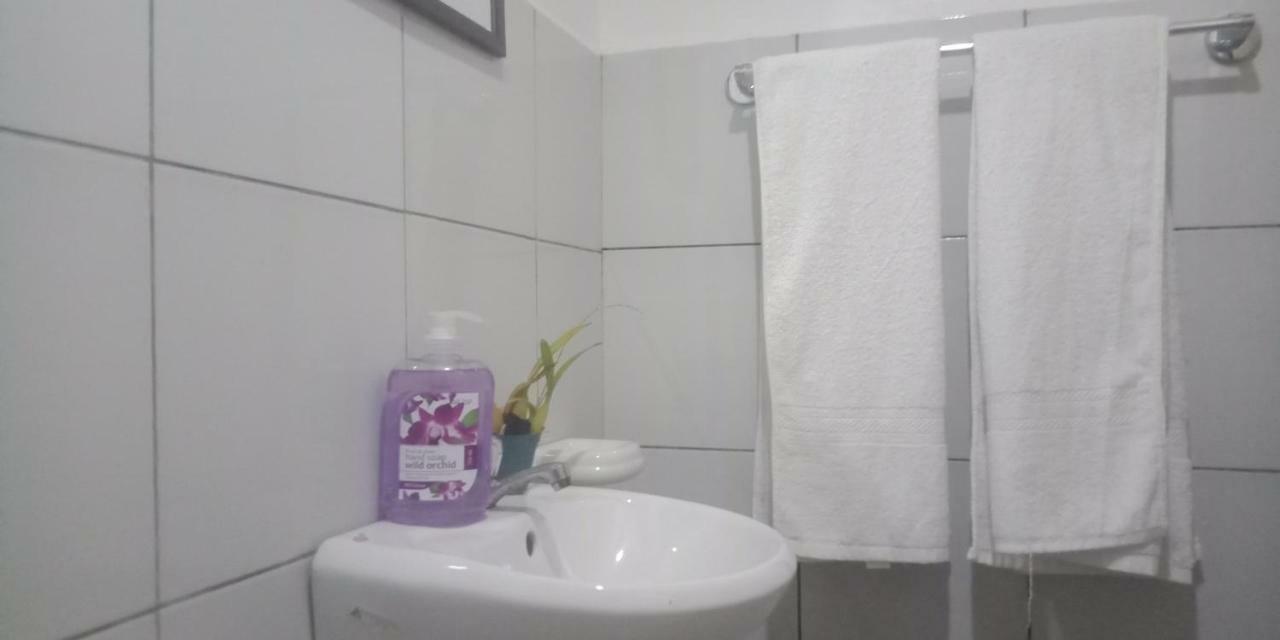 Vincent Lloyd'S Guestroom San Vicente  Bagian luar foto